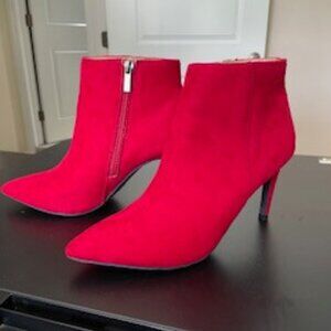 Red suede heel ankle boot, pointed toe, size 7